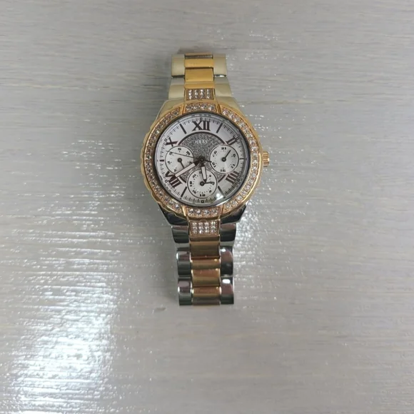 Guess watch - Picture 3 of 6